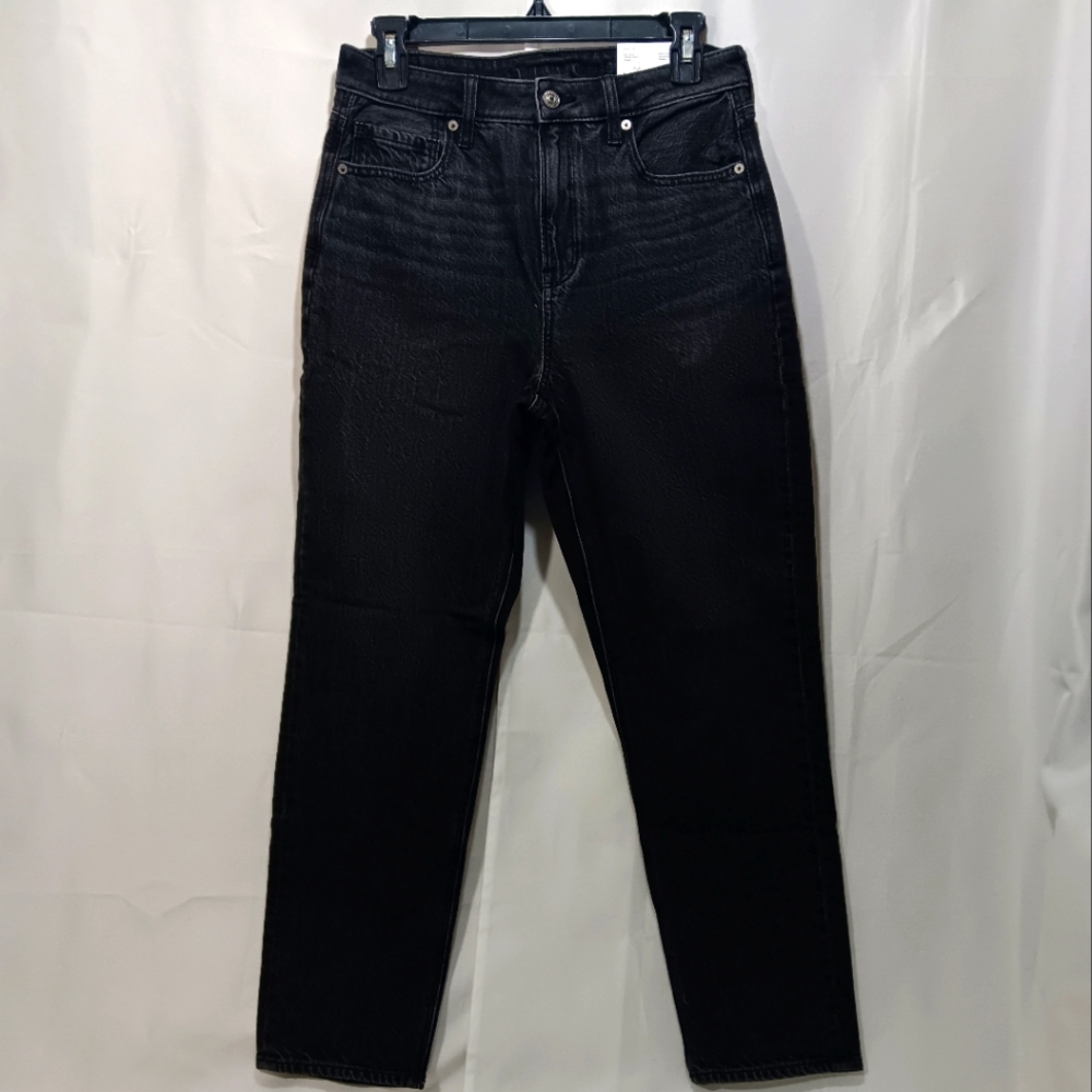 NWT womens "MOM" jeans AEO sz6
